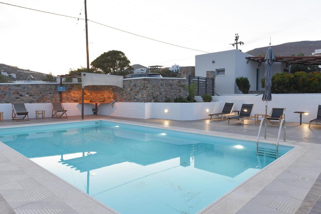 Flora'S Beach And Pool Villa In Syros Liaropá Eksteriør billede